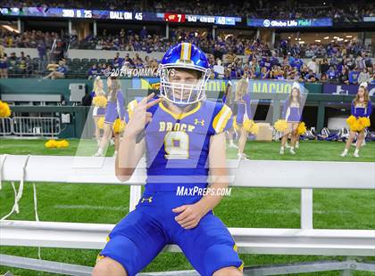 Thumbnail 3 in Whitesboro vs. Brock (UIL 3A Region Final) photogallery.
