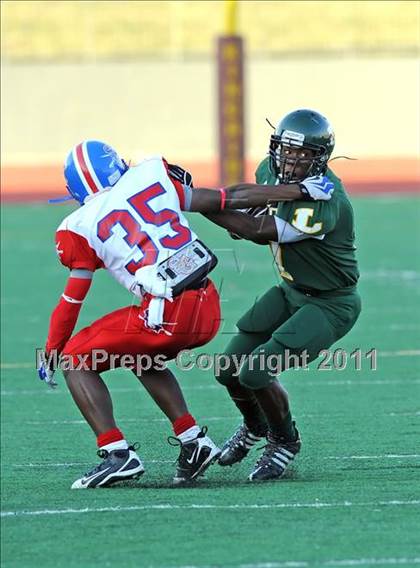 Thumbnail 1 in South Garland vs. Longview (5A Division 2 Region 2 Area Playoffs) photogallery.