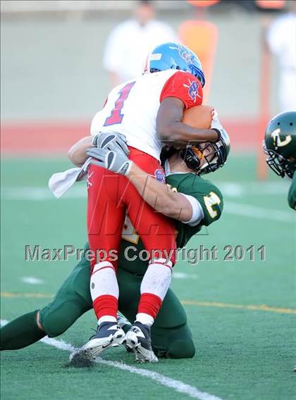 Thumbnail 3 in South Garland vs. Longview (5A Division 2 Region 2 Area Playoffs) photogallery.