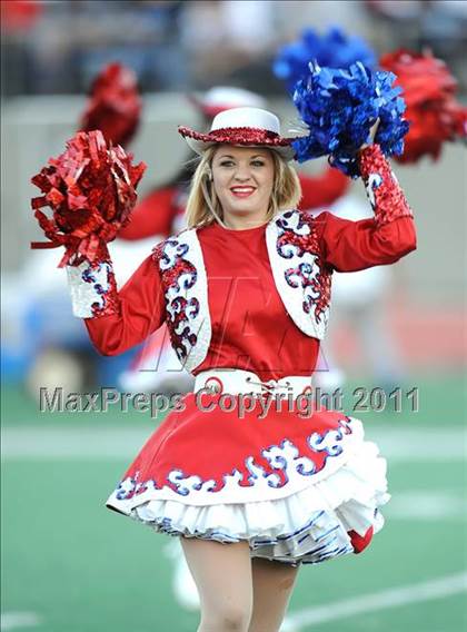 Thumbnail 3 in South Garland vs. Longview (5A Division 2 Region 2 Area Playoffs) photogallery.