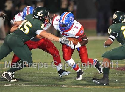 Thumbnail 3 in South Garland vs. Longview (5A Division 2 Region 2 Area Playoffs) photogallery.