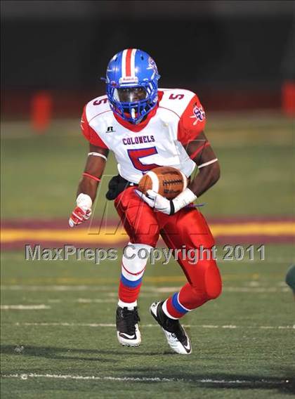 Thumbnail 3 in South Garland vs. Longview (5A Division 2 Region 2 Area Playoffs) photogallery.