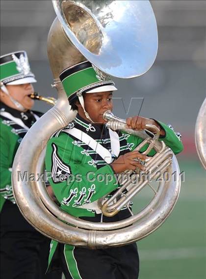 Thumbnail 2 in South Garland vs. Longview (5A Division 2 Region 2 Area Playoffs) photogallery.