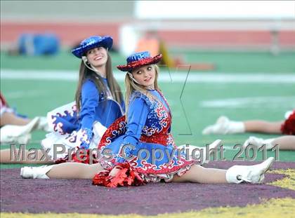 Thumbnail 2 in South Garland vs. Longview (5A Division 2 Region 2 Area Playoffs) photogallery.