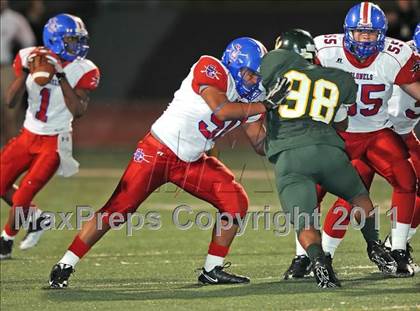 Thumbnail 3 in South Garland vs. Longview (5A Division 2 Region 2 Area Playoffs) photogallery.