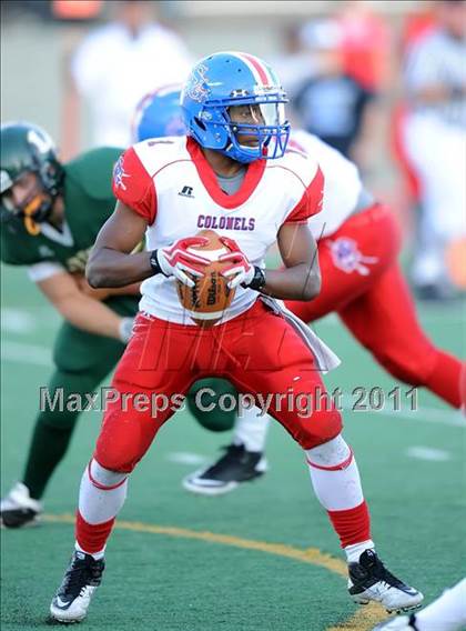 Thumbnail 2 in South Garland vs. Longview (5A Division 2 Region 2 Area Playoffs) photogallery.