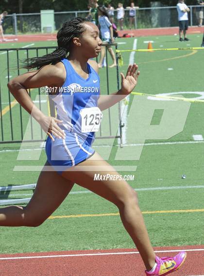 Thumbnail 2 in Del Oro Invitational photogallery.
