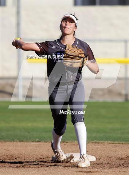 Thumbnail 1 in Kennedy @ Alemany photogallery.