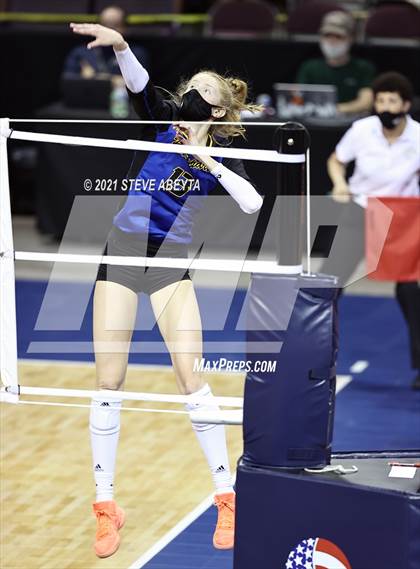 Thumbnail 1 in Grandview vs Rampart (CHSAA 5A Championship) photogallery.