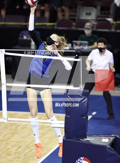 Thumbnail 3 in Grandview vs Rampart (CHSAA 5A Championship) photogallery.