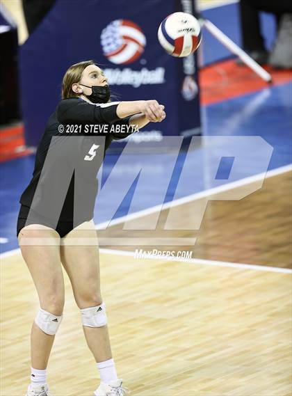 Thumbnail 2 in Grandview vs Rampart (CHSAA 5A Championship) photogallery.