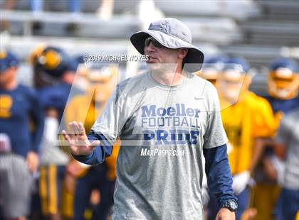 Thumbnail 1 in Archbishop Moeller vs Colerain (Scrimmage) photogallery.