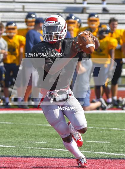 Thumbnail 3 in Archbishop Moeller vs Colerain (Scrimmage) photogallery.