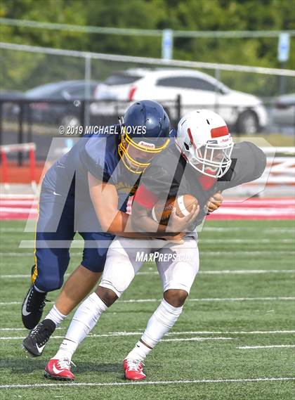 Thumbnail 1 in Archbishop Moeller vs Colerain (Scrimmage) photogallery.