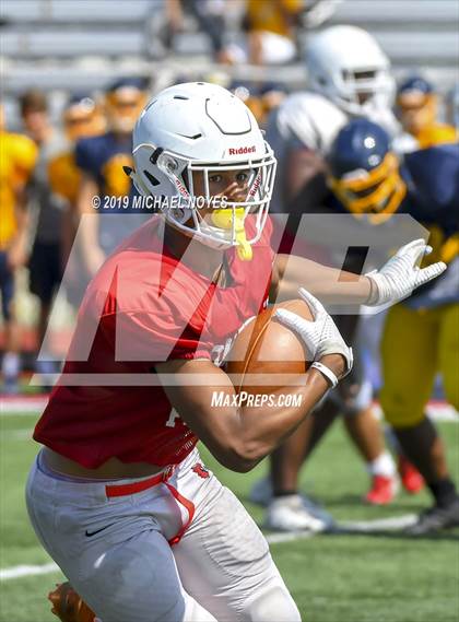 Thumbnail 1 in Archbishop Moeller vs Colerain (Scrimmage) photogallery.