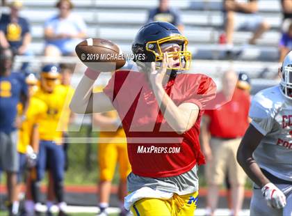 Thumbnail 3 in Archbishop Moeller vs Colerain (Scrimmage) photogallery.