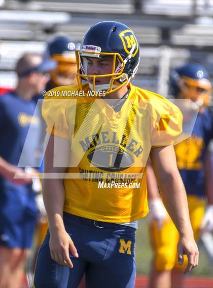 Thumbnail 3 in Archbishop Moeller vs Colerain (Scrimmage) photogallery.