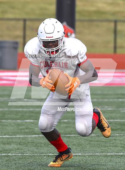 Thumbnail 2 in Archbishop Moeller vs Colerain (Scrimmage) photogallery.