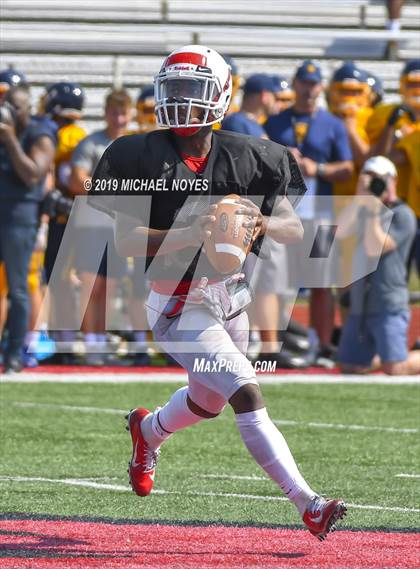 Thumbnail 2 in Archbishop Moeller vs Colerain (Scrimmage) photogallery.