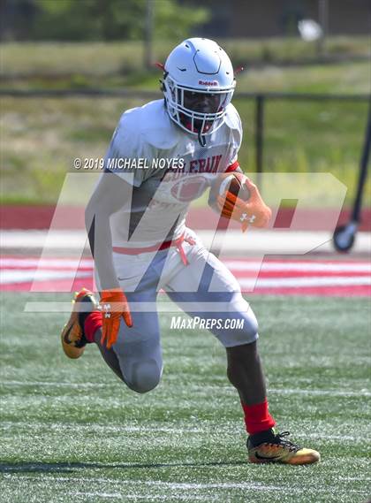 Thumbnail 3 in Archbishop Moeller vs Colerain (Scrimmage) photogallery.