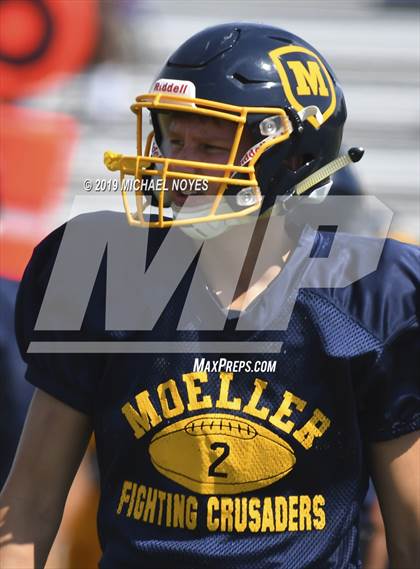 Thumbnail 1 in Archbishop Moeller vs Colerain (Scrimmage) photogallery.