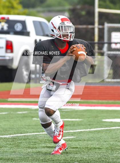 Thumbnail 1 in Archbishop Moeller vs Colerain (Scrimmage) photogallery.