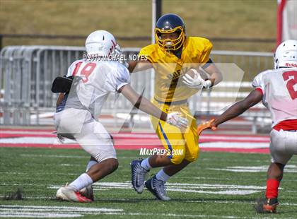 Thumbnail 1 in Archbishop Moeller vs Colerain (Scrimmage) photogallery.