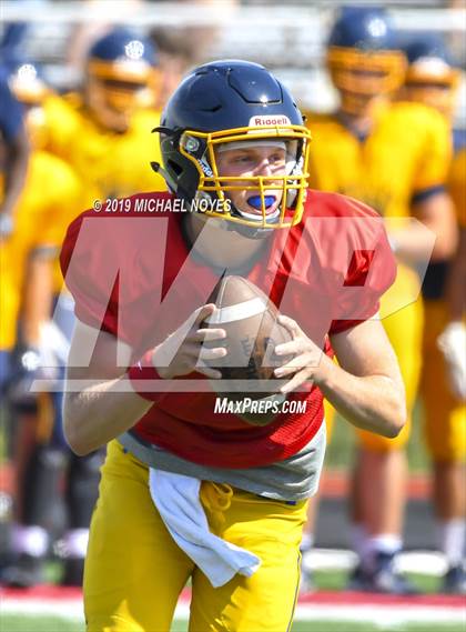 Thumbnail 2 in Archbishop Moeller vs Colerain (Scrimmage) photogallery.