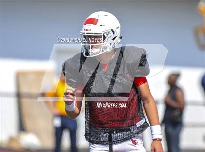 Thumbnail 3 in Archbishop Moeller vs Colerain (Scrimmage) photogallery.