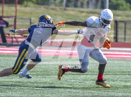 Thumbnail 3 in Archbishop Moeller vs Colerain (Scrimmage) photogallery.