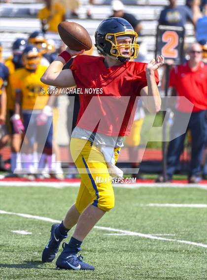 Thumbnail 1 in Archbishop Moeller vs Colerain (Scrimmage) photogallery.