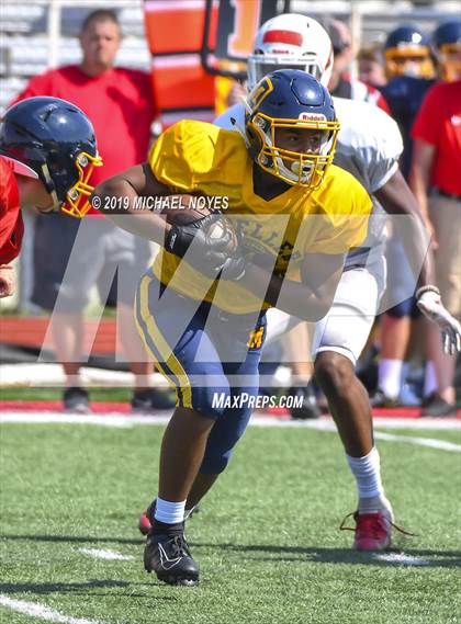 Thumbnail 3 in Archbishop Moeller vs Colerain (Scrimmage) photogallery.