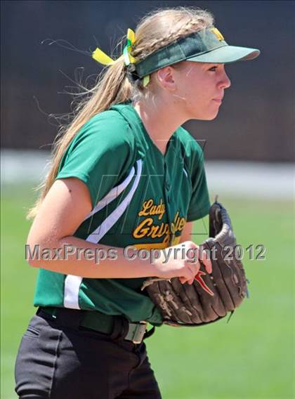 Thumbnail 3 in Mariposa County vs Le Grand (CIF SJS D6 Final) photogallery.