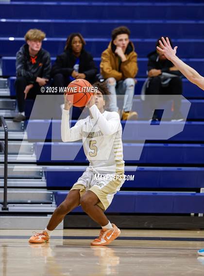 Thumbnail 1 in JV: Pendleton Co @ Lloyd Memorial photogallery.