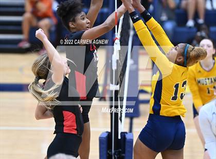 Thumbnail 1 in Langham Creek @ Cypress Ranch photogallery.