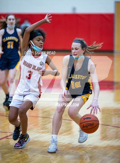 Thumbnail 3 in Clarkston @ Grand Blanc photogallery.