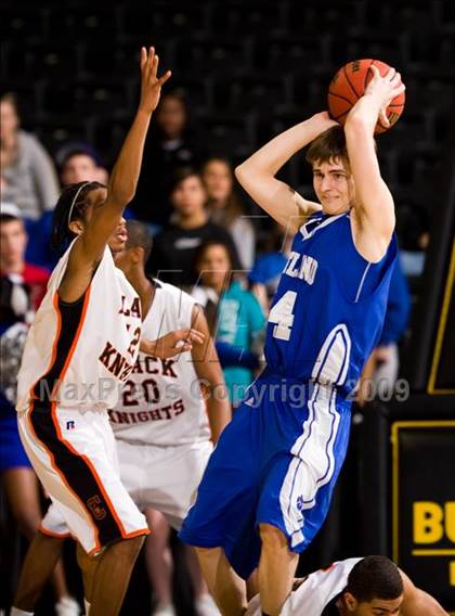 Thumbnail 3 in Charlottesville vs. Courtland (VHSL AA D4 Semifinal) photogallery.