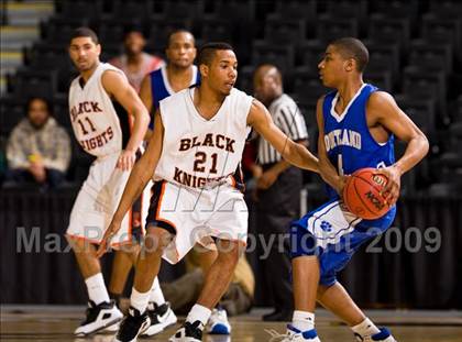 Thumbnail 3 in Charlottesville vs. Courtland (VHSL AA D4 Semifinal) photogallery.