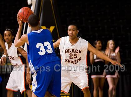 Thumbnail 2 in Charlottesville vs. Courtland (VHSL AA D4 Semifinal) photogallery.