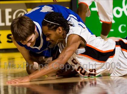 Thumbnail 3 in Charlottesville vs. Courtland (VHSL AA D4 Semifinal) photogallery.