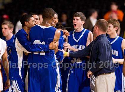 Thumbnail 2 in Charlottesville vs. Courtland (VHSL AA D4 Semifinal) photogallery.