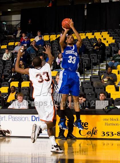 Thumbnail 3 in Charlottesville vs. Courtland (VHSL AA D4 Semifinal) photogallery.