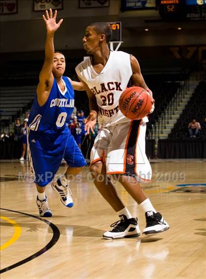 Thumbnail 1 in Charlottesville vs. Courtland (VHSL AA D4 Semifinal) photogallery.