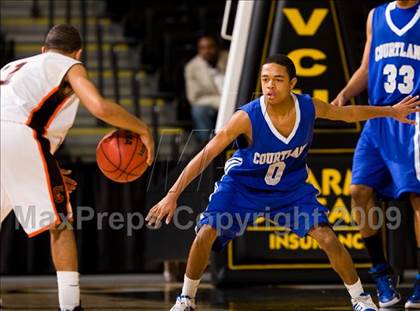 Thumbnail 1 in Charlottesville vs. Courtland (VHSL AA D4 Semifinal) photogallery.