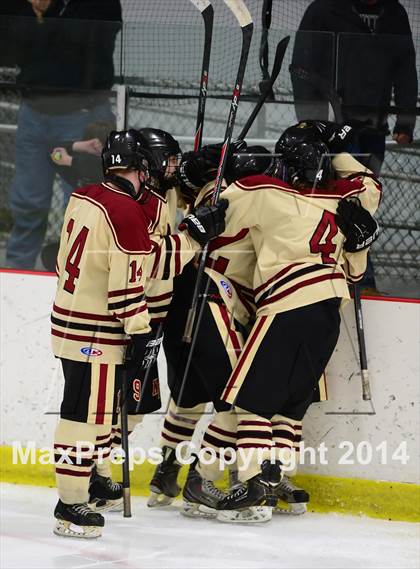 Thumbnail 3 in Daniel Hand vs. North Haven (CIAC DII Quarterfinal) photogallery.
