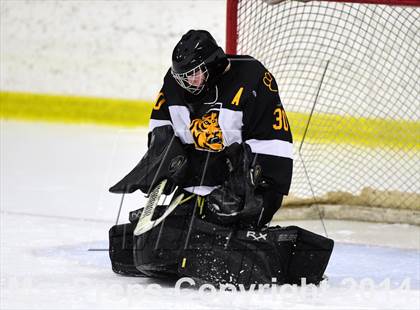 Thumbnail 2 in Daniel Hand vs. North Haven (CIAC DII Quarterfinal) photogallery.