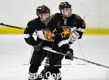 Thumbnail 3 in Daniel Hand vs. North Haven (CIAC DII Quarterfinal) photogallery.