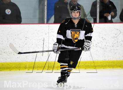 Thumbnail 2 in Daniel Hand vs. North Haven (CIAC DII Quarterfinal) photogallery.