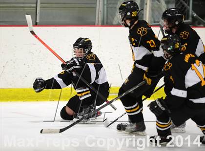 Thumbnail 3 in Daniel Hand vs. North Haven (CIAC DII Quarterfinal) photogallery.