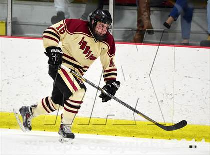 Thumbnail 3 in Daniel Hand vs. North Haven (CIAC DII Quarterfinal) photogallery.